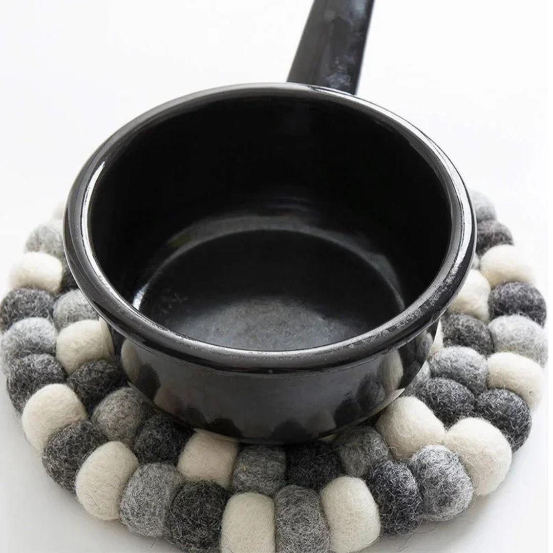 Dessous de plat rond en feutre de laine – 20 cm – Tapis de table résistant à la chaleur pour cuisine et décoration maison