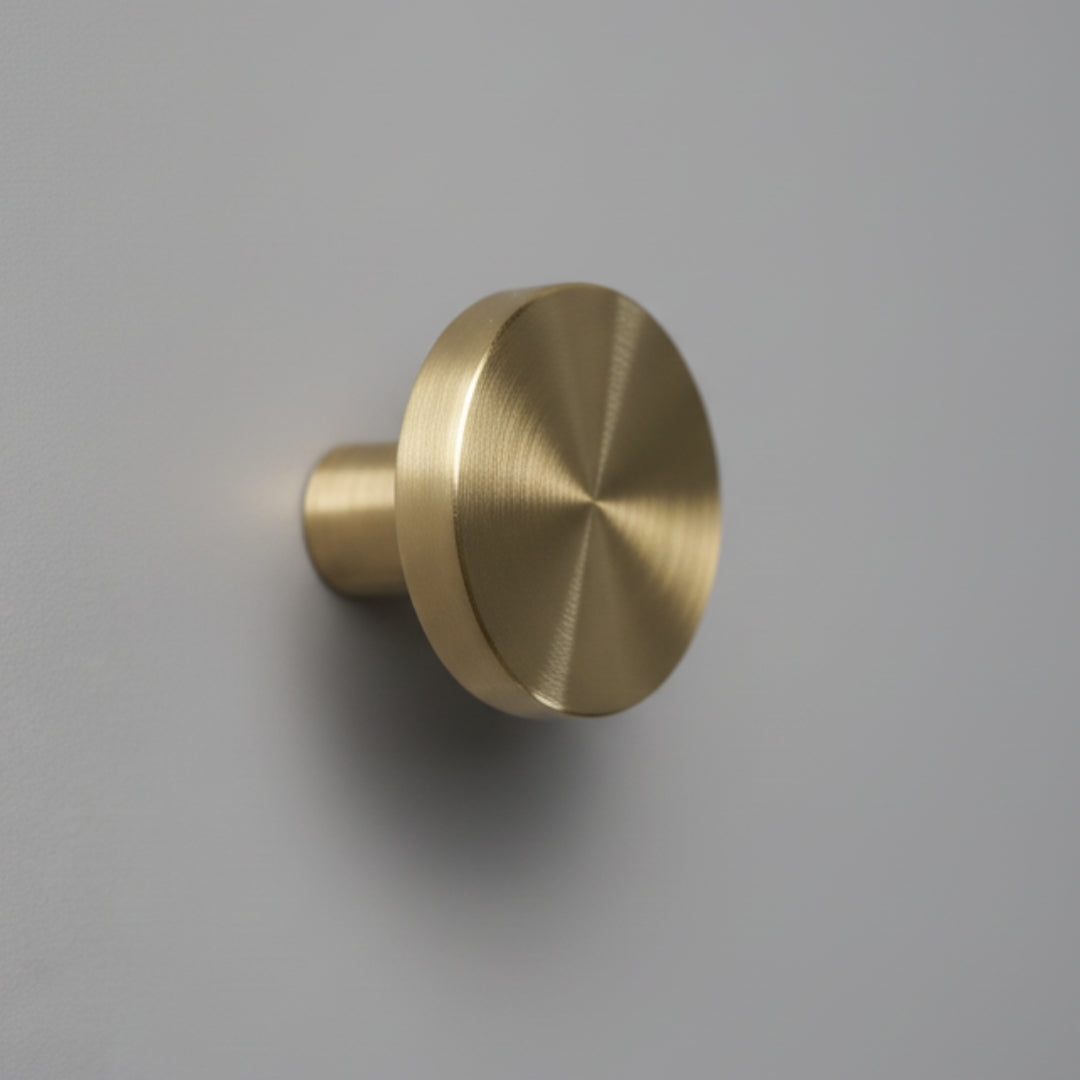 Bouton de meuble classique en laiton finition or