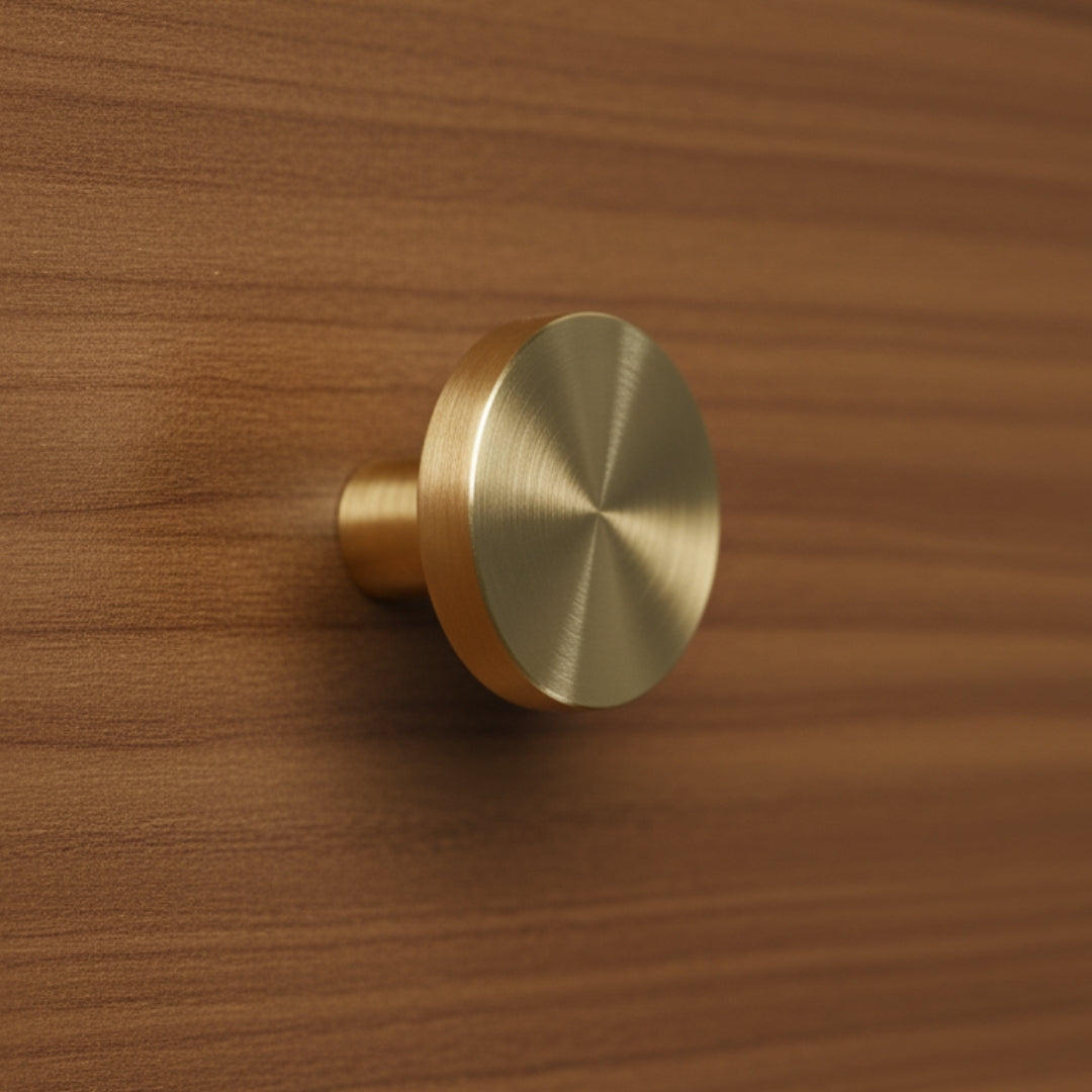 Bouton de meuble classique en laiton finition or